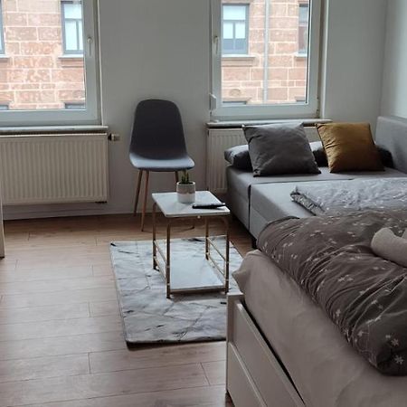 Privatzimmer-2 In Ruhiger Lage 9Min Von Hbh Nürnberg Exteriör bild